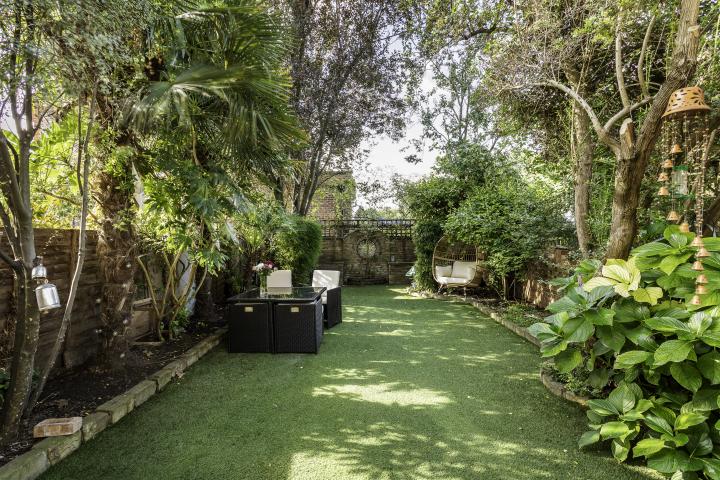 Stunning House Hamilton Road, Dollis Hill